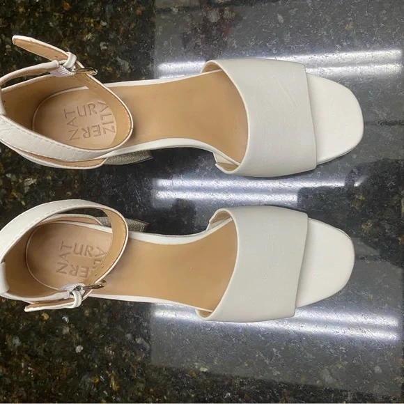 NWT Naturalizer Leather White/Ivory Block Heel Sandals (in original box) - Picture 8 of 11